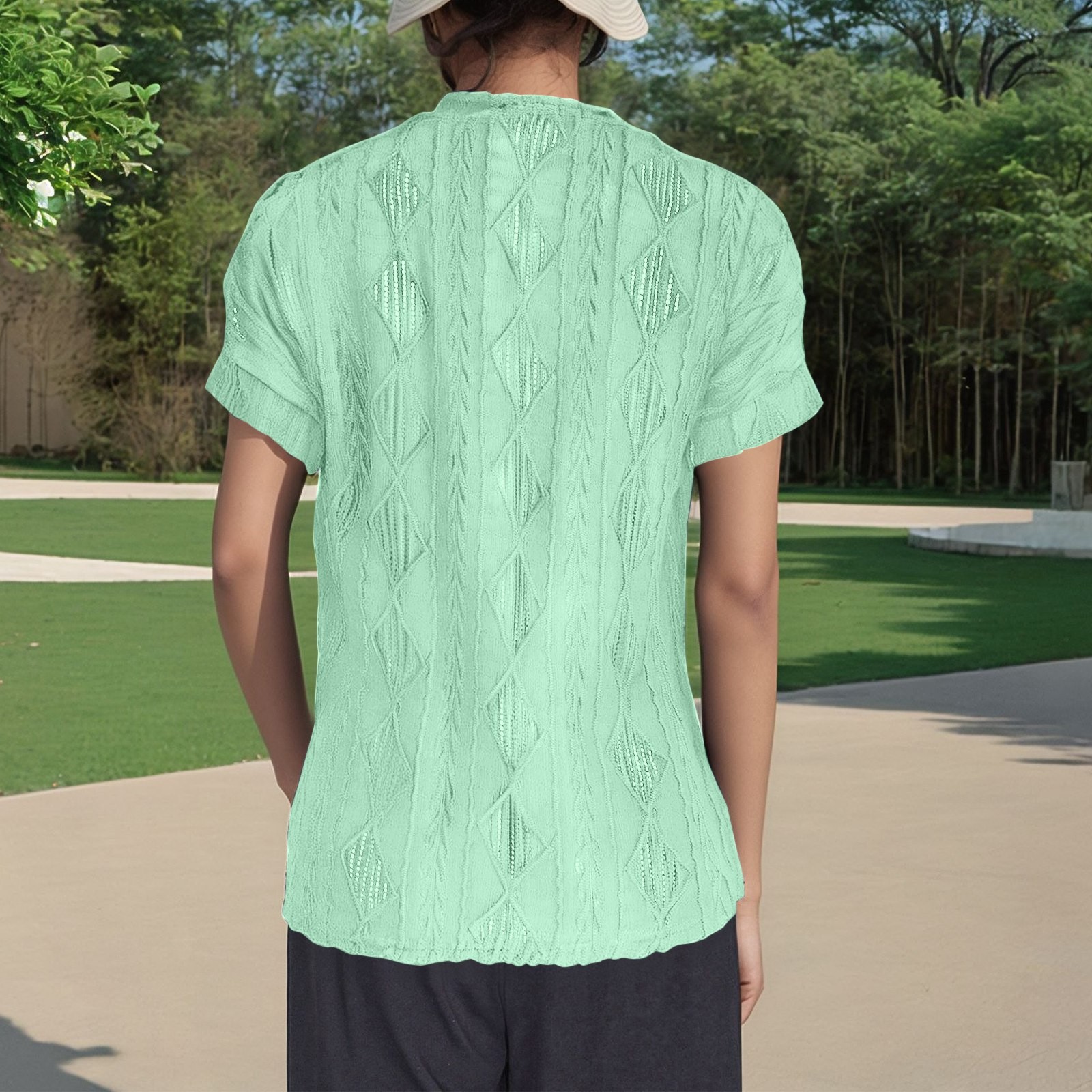 thumbnail image 3 of Camisa de punto jacquard holgada con cuello en V para mujer: manga corta, detalle de cordones, informal de verano, fácil de cuidar, 3 of 7